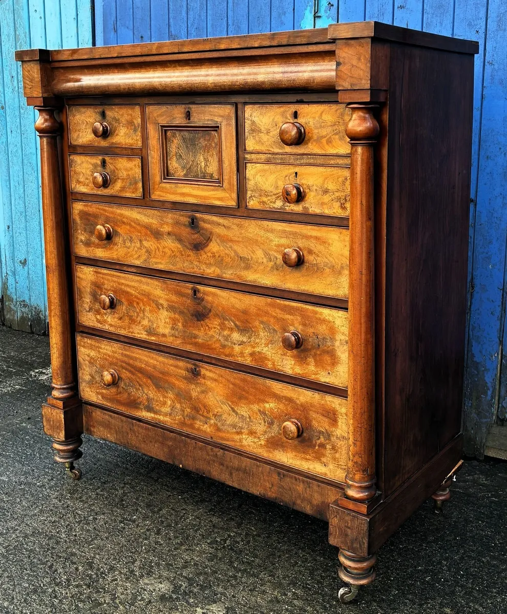 Large Scotch Chest - Image 3