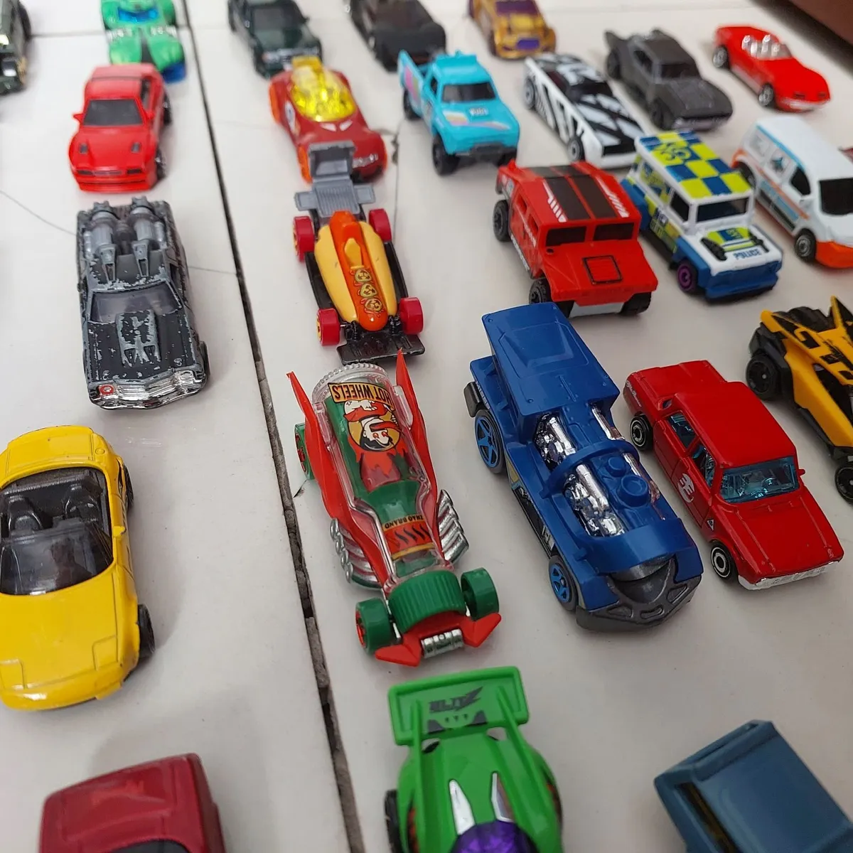 Toy cars hotwheels - Image 1