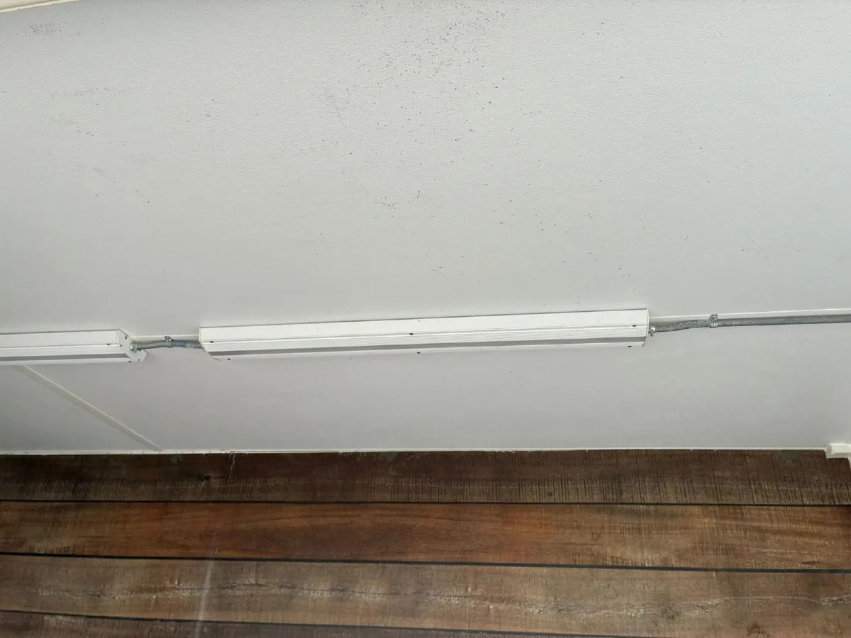 Premium 20ft Side Opening Container –Fully Powered - Image 2