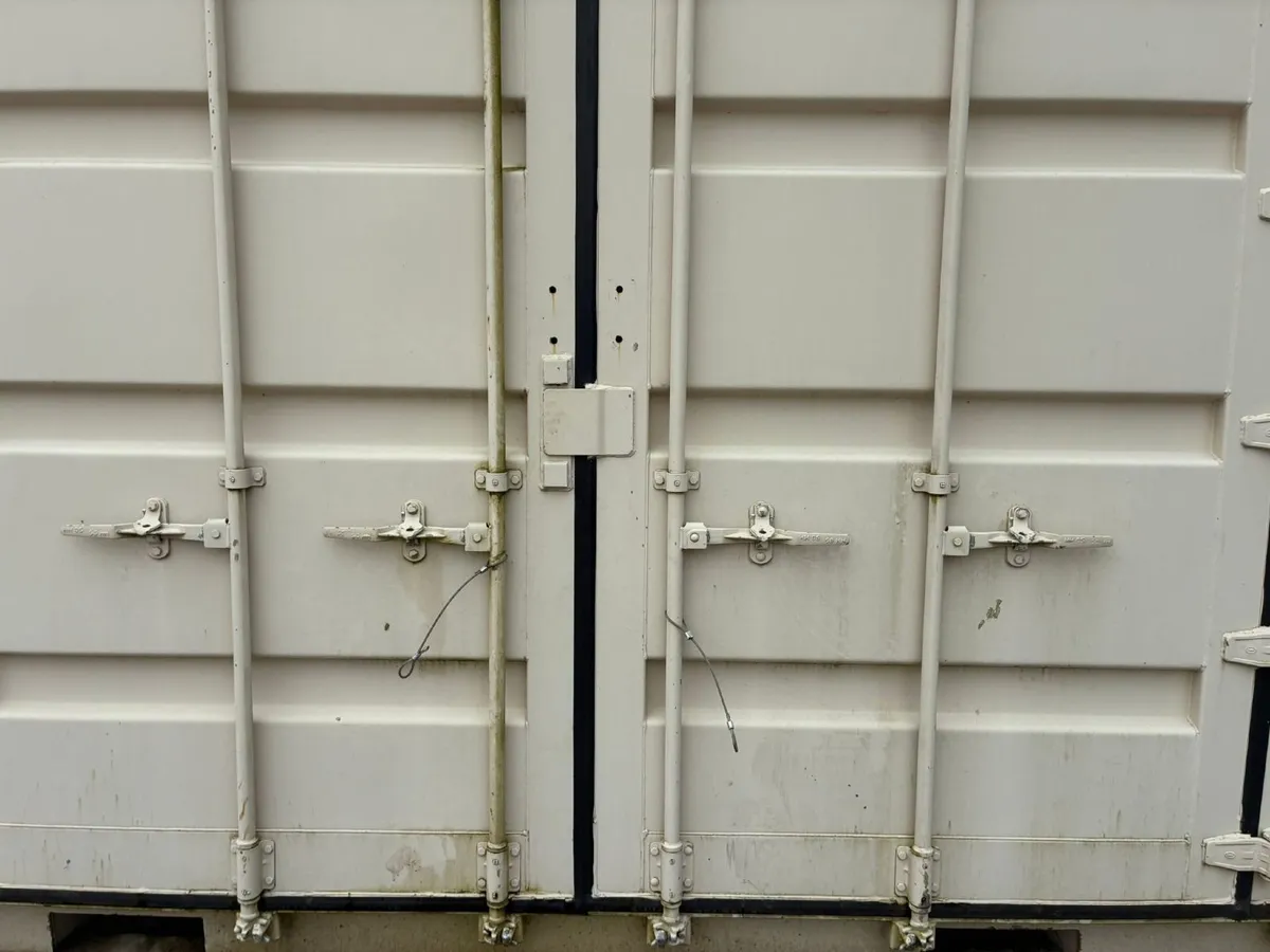 Premium 20ft Side Opening Container –Fully Powered - Image 3