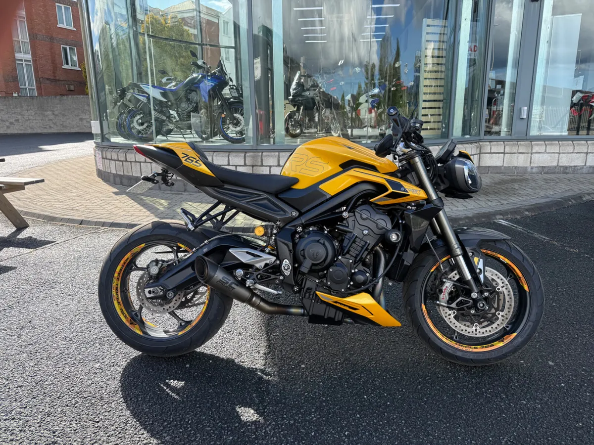 Triumph Street Triple 765 RS - Image 1
