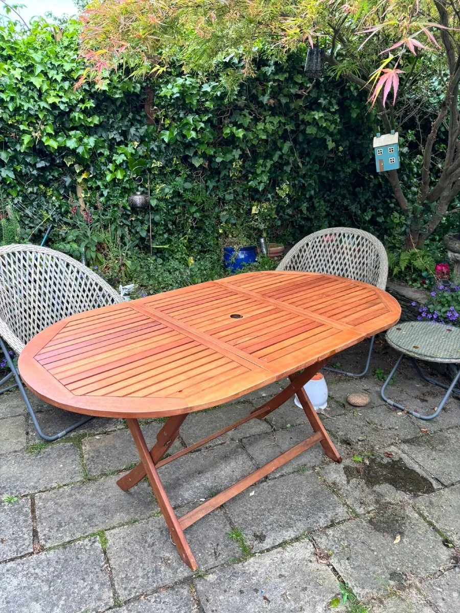 Garden table six seater - Image 3