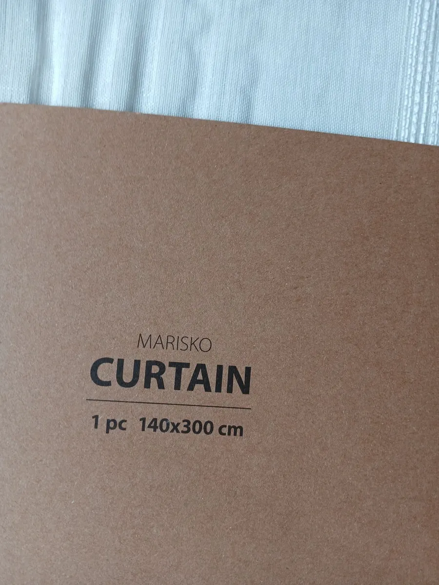 Voile curtains brand new - Image 1