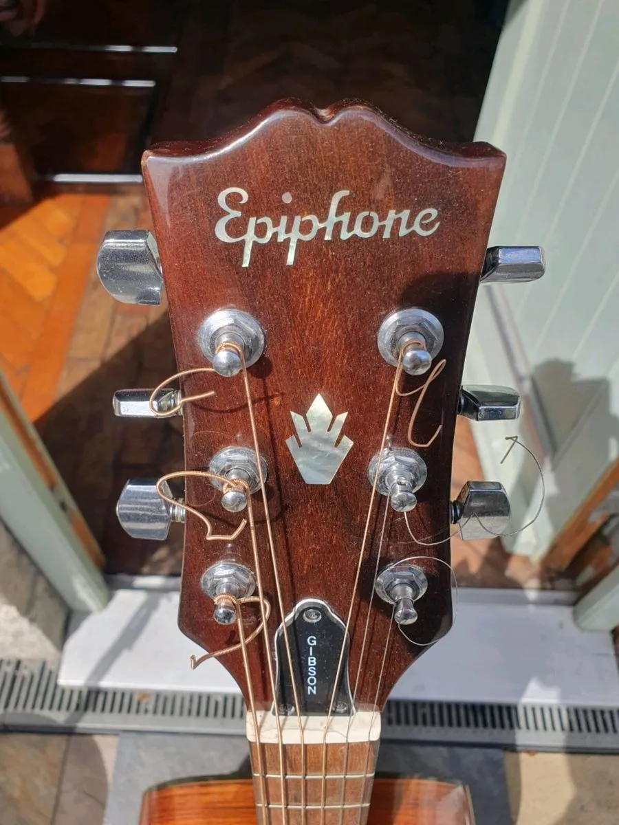 Vintage epiphone acoustic - Image 1