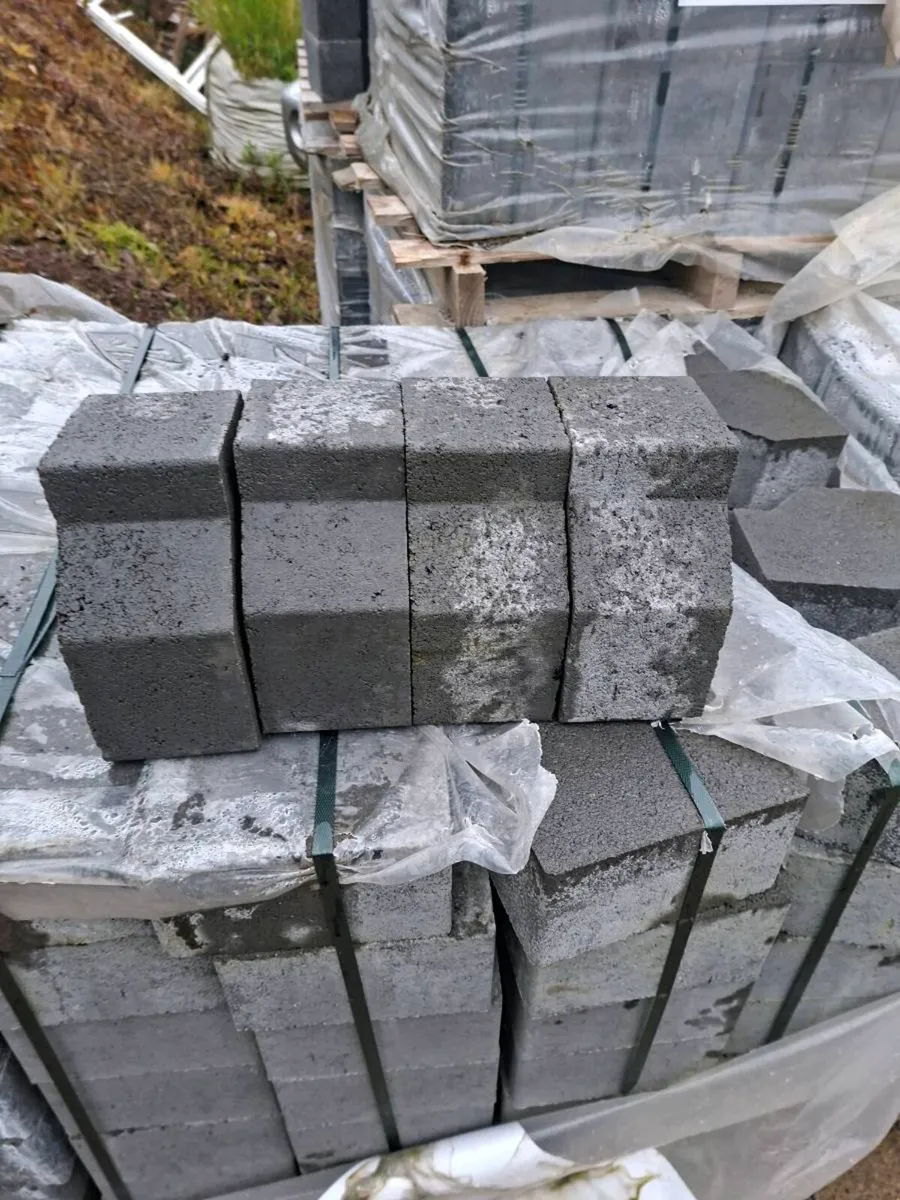Tobermore kerbing - Image 1