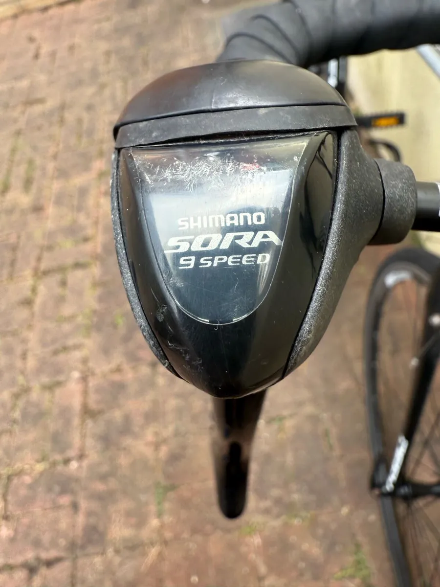 Giant Aluxx Defy Road Bike with Carbon fork - Image 3