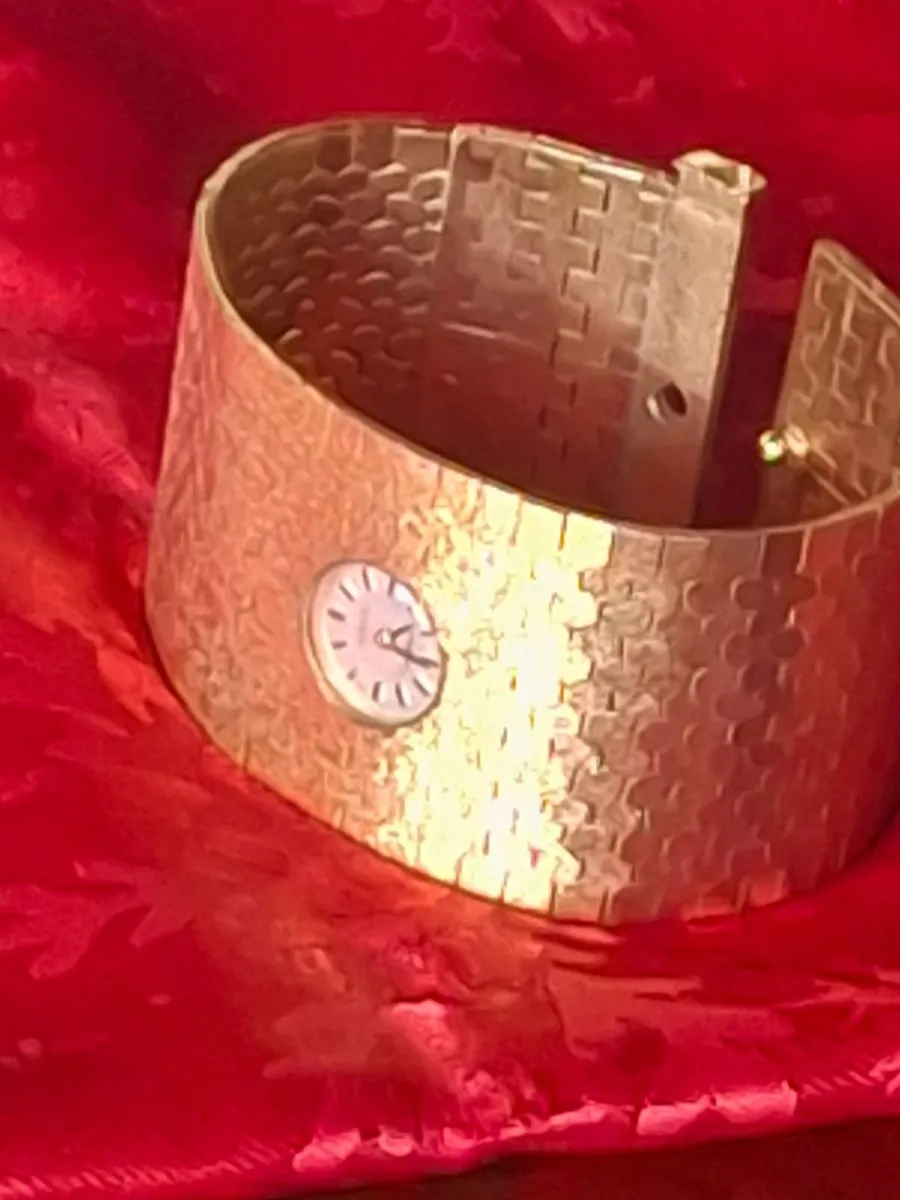 Vintage Heavy Gold-Plated Cuff Bracelet Watch ... - Image 1