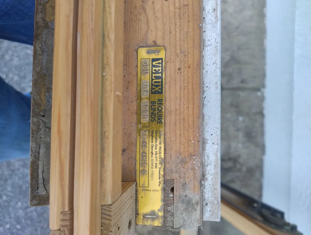 Velux window MK04 - Image 2