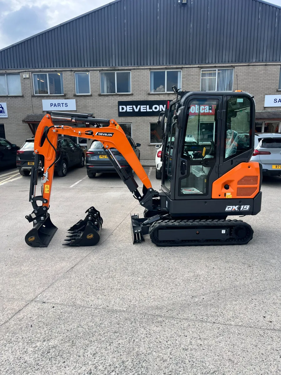 Develon DX19 - Image 1