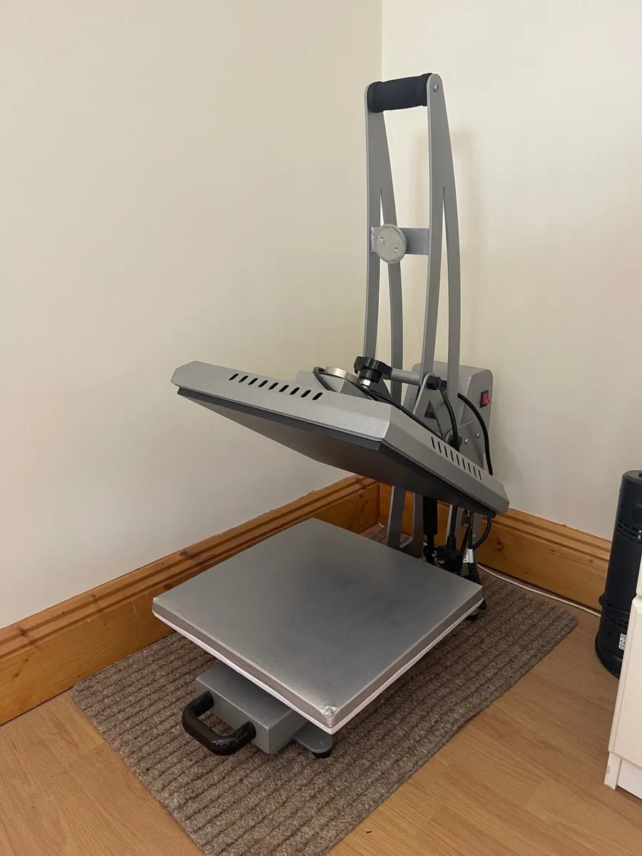 Heat Press for T shirt printing - Image 1