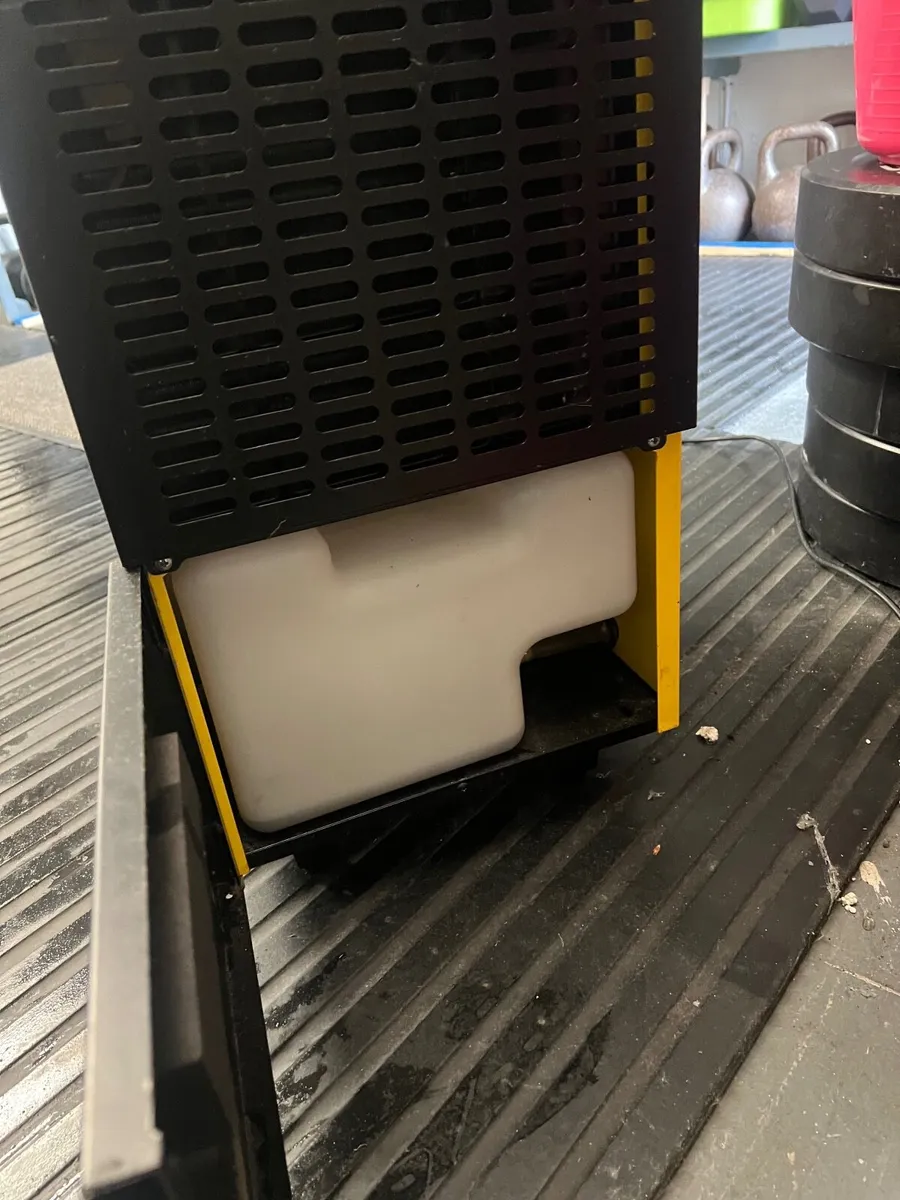 Commercial Dehumidifier - Image 3