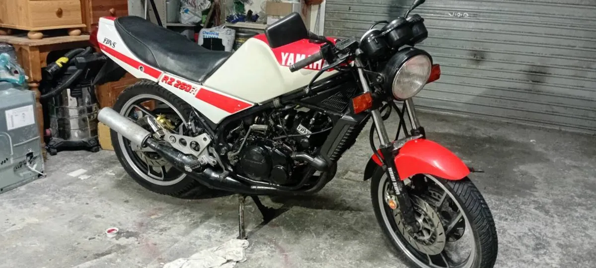 Yamaha rz 250 r - Image 4
