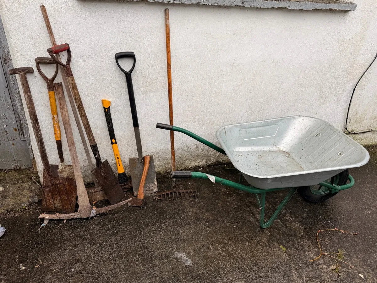 Garden tools bundle
