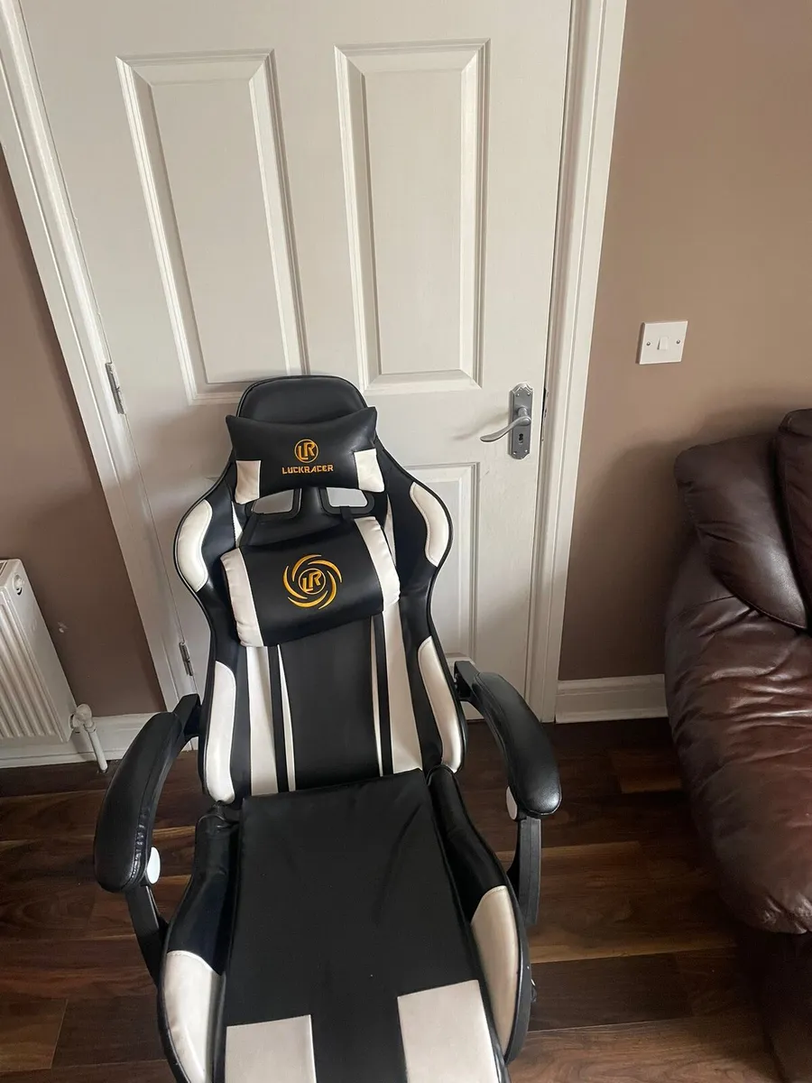 Luckracer Office / Gaming Chair - Image 1