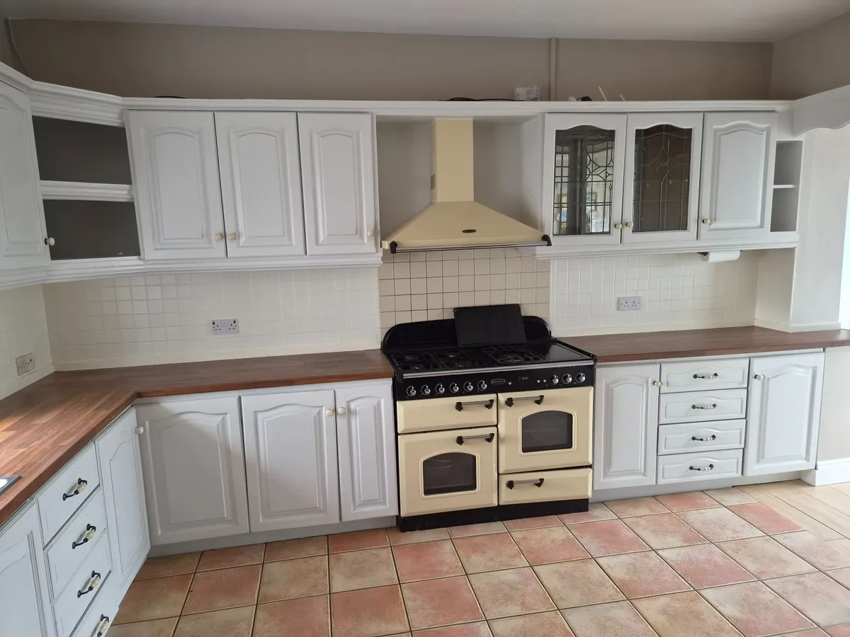 Solid Oak Kitchen - Image 3