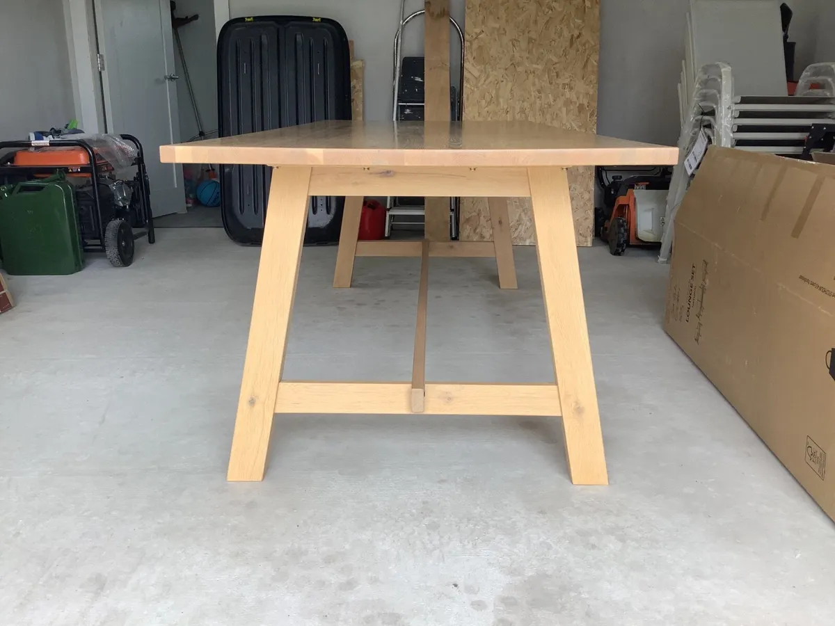 Dining table - Image 4