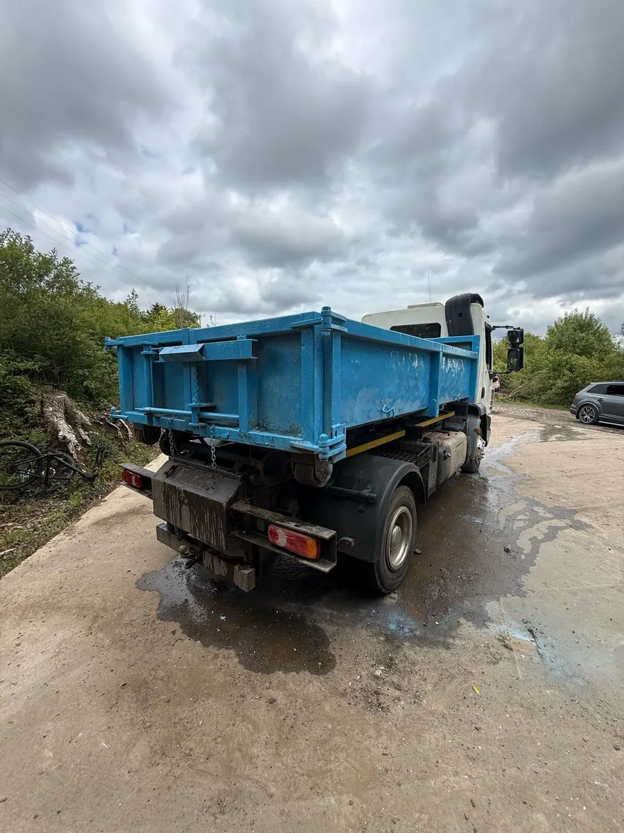 Daf lf45 hookloader 12ton NO VAT - Image 3