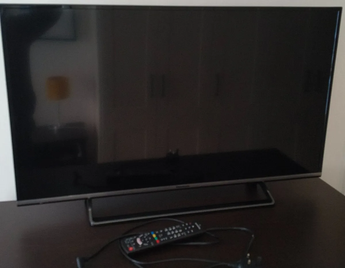 TV Panasonic 40" - Image 1