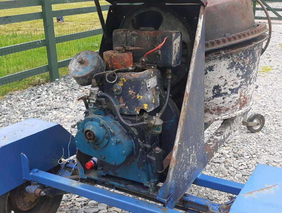Cement mixer diesel - Image 4