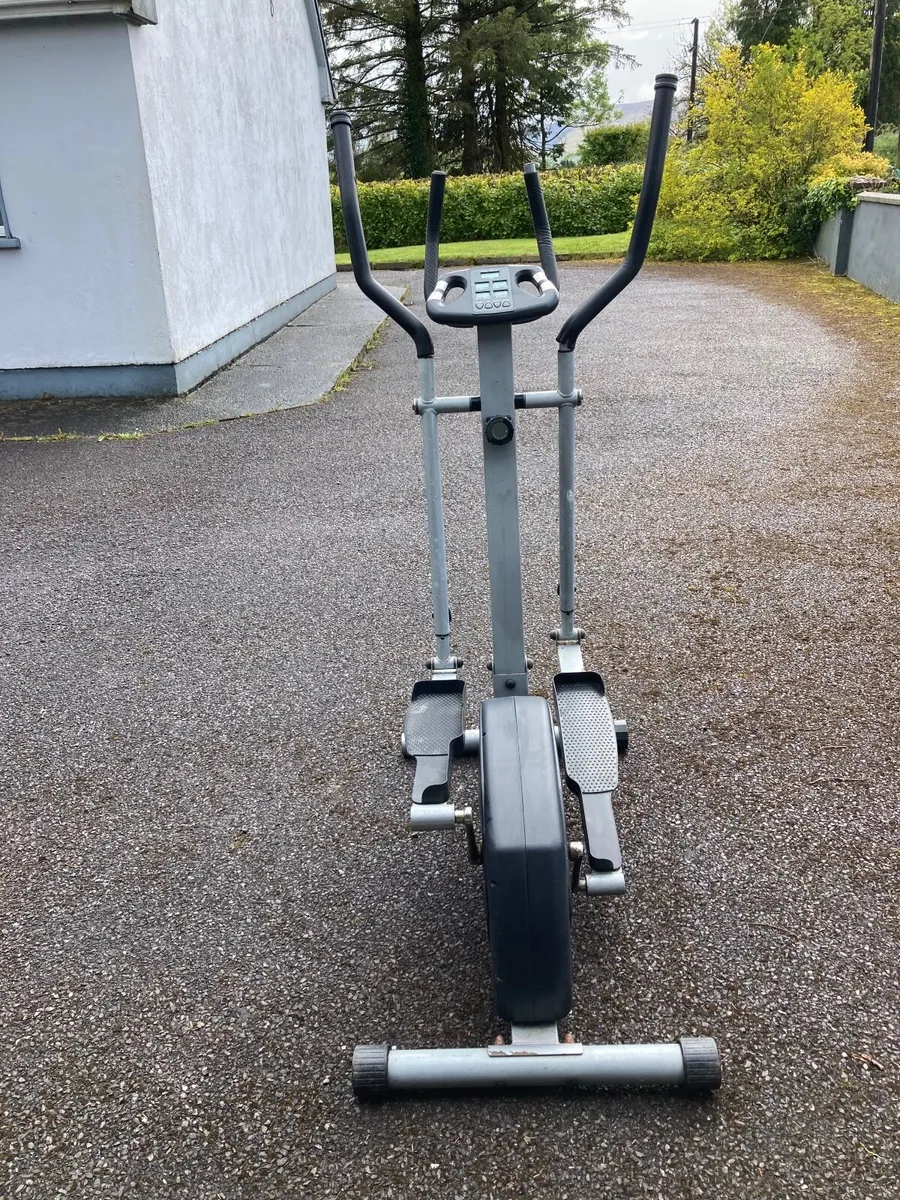 Elliptical Machine - Image 3