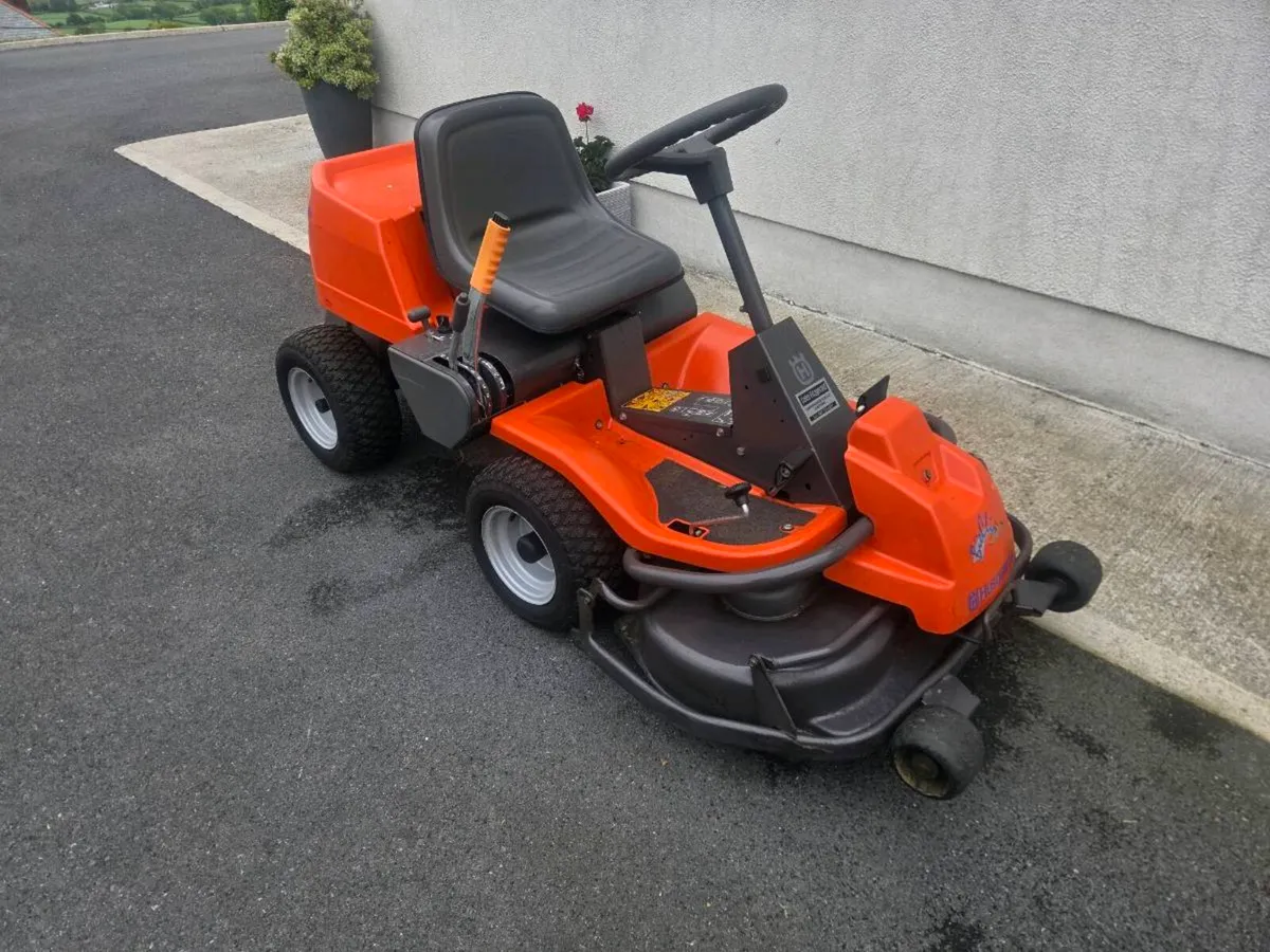 Husquvana lawnmower for sale - Image 1
