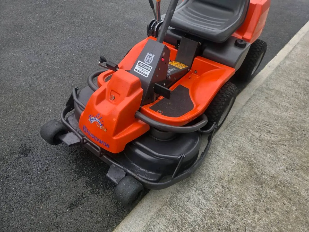 Husquvana lawnmower for sale - Image 3