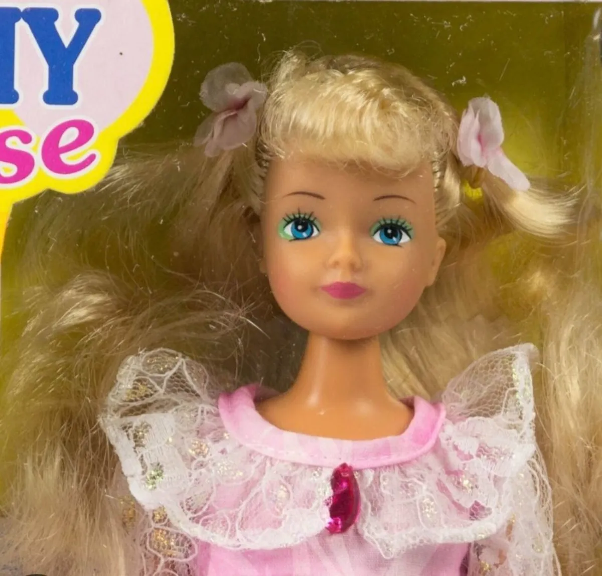 Mummy Surprise doll - Image 1