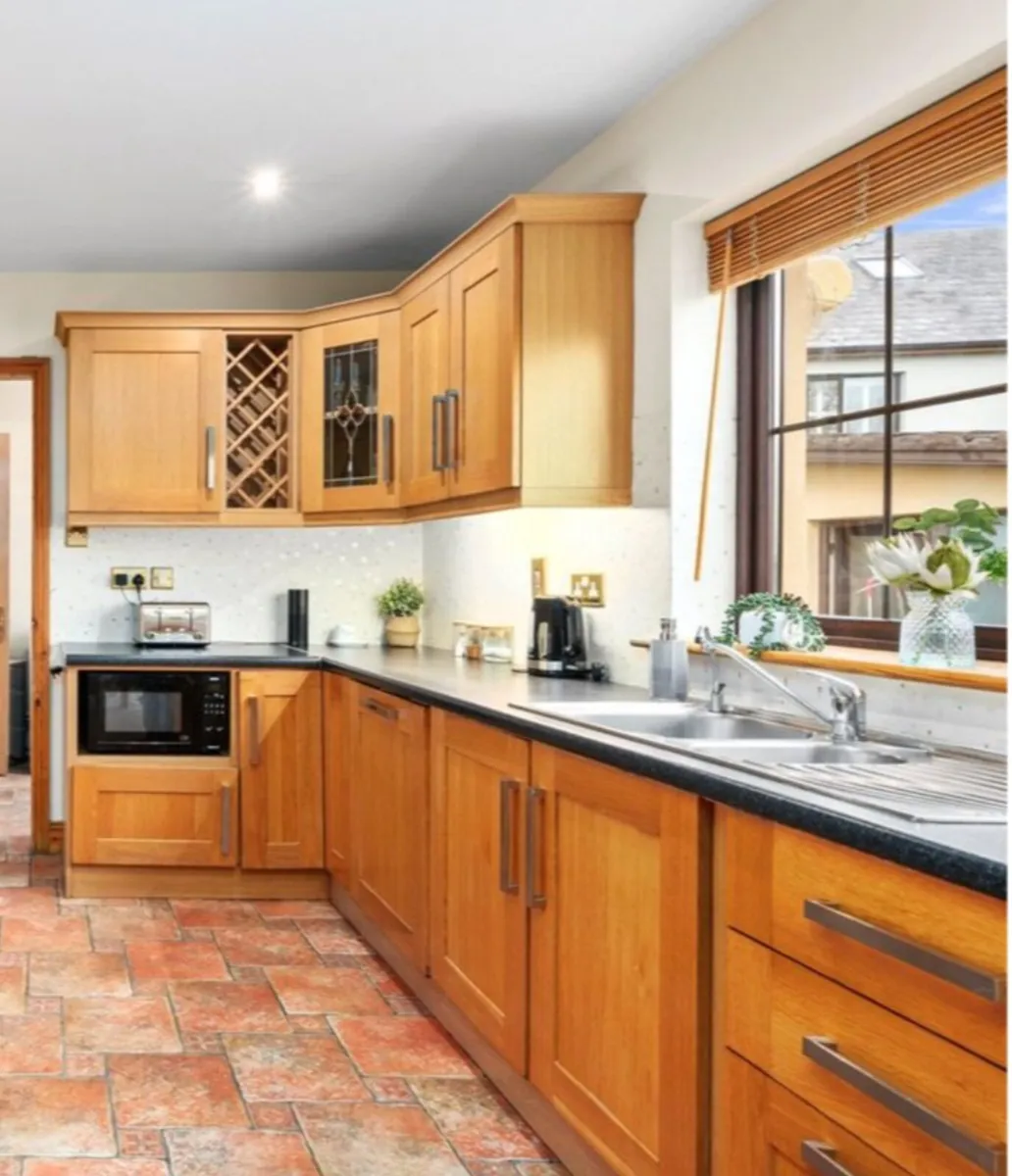 Kitchen - Image 3