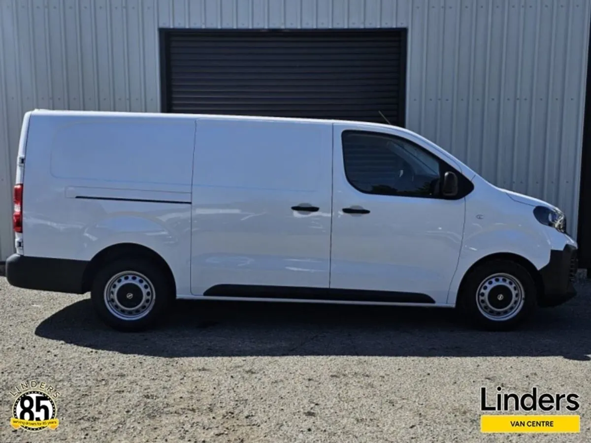 Opel Vivaro LWB EX DEMO - LOW KMS - Image 3