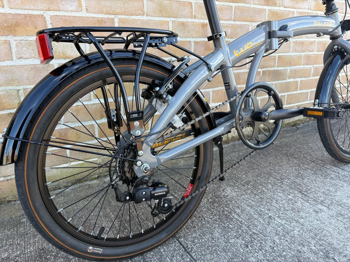 Raleigh Evo Two Folding Bike - Image 3