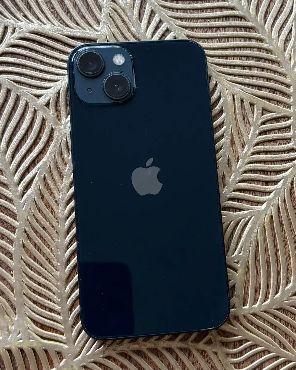 iPhone 13 like new No Marks spotless - Image 4