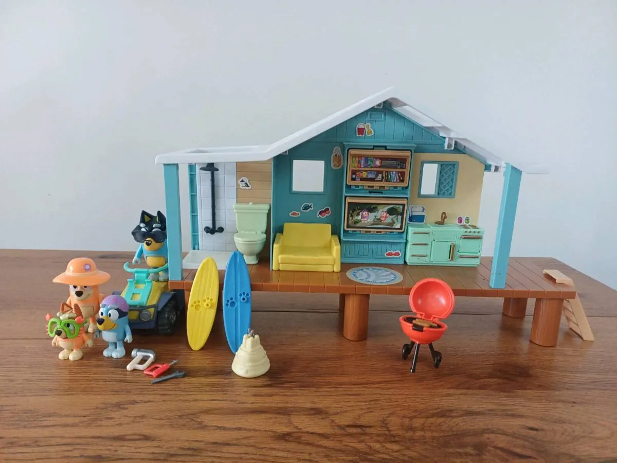 Bluey toy bundle - Image 3