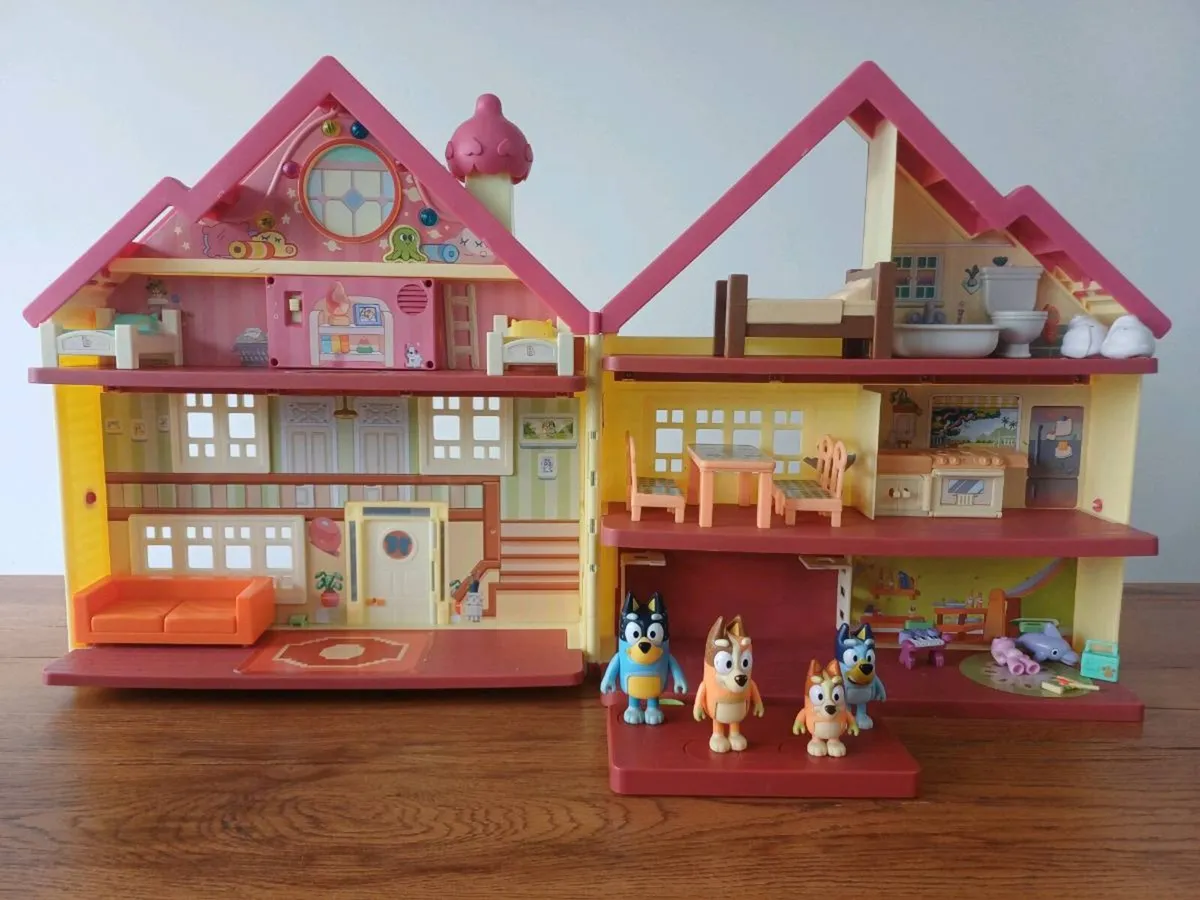 Bluey toy bundle - Image 1