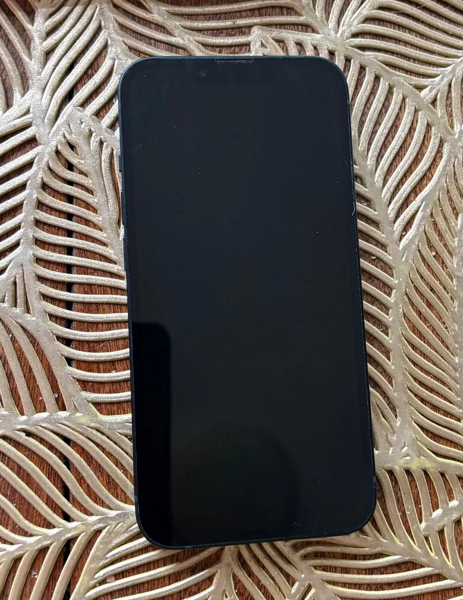 iPhone 13 like new No Marks spotless - Image 1