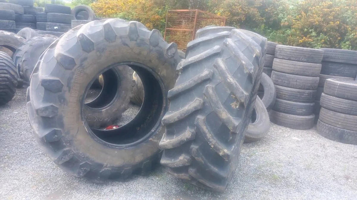 Lorry wheels & Tractor tyres - Image 1