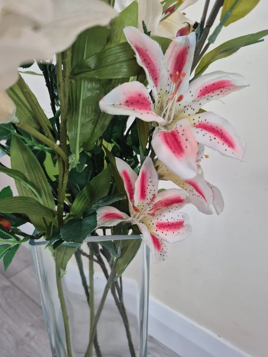 Tall heavy Glass and artificial flowers with bag o - Image 2