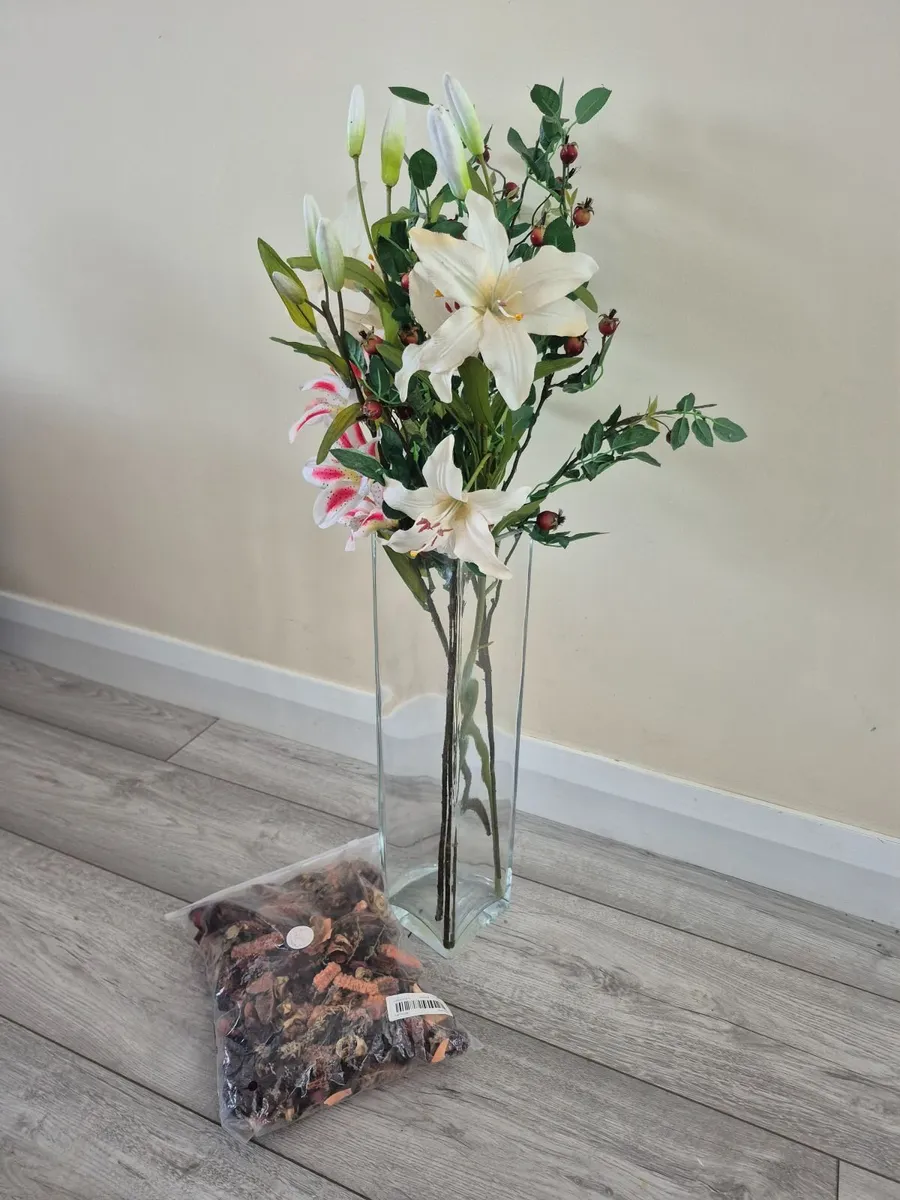 Tall heavy Glass and artificial flowers with bag o - Image 1
