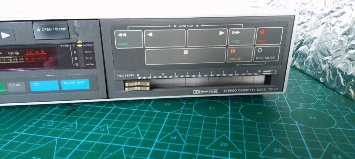 Sony Cassette Recorder TC-V7 - Image 3