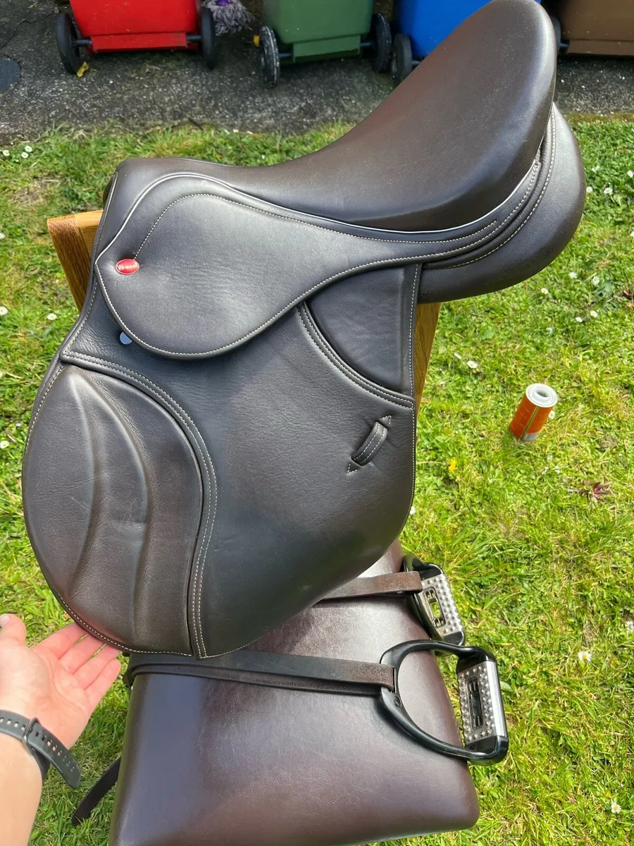 John Whitaker Overton Jump Saddle - Image 2