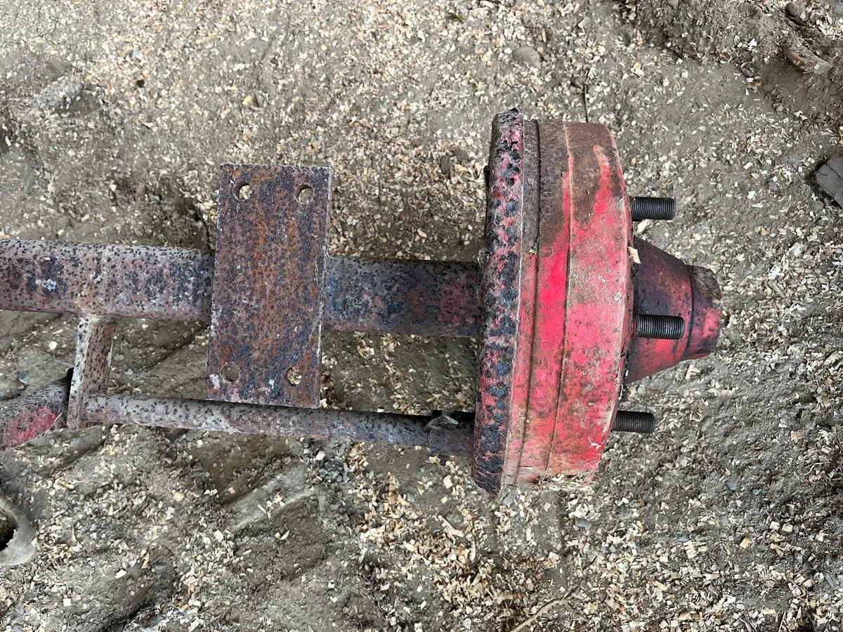 Axles and wheels - Image 4