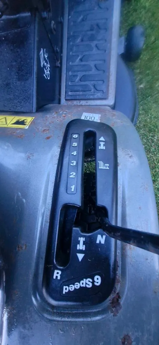 Craftsman riden mower - Image 4