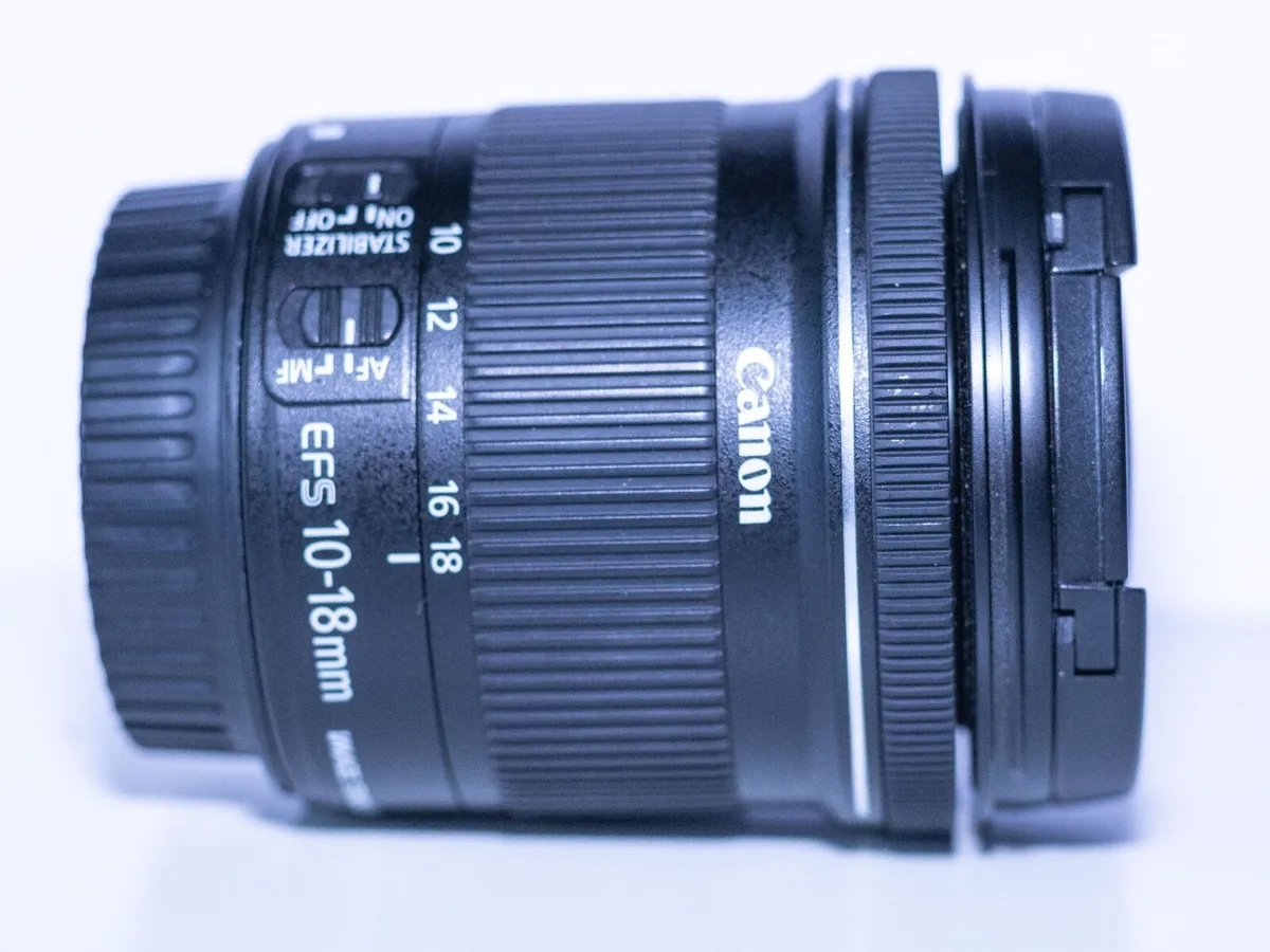 Canon EF-S 10-18mm f/4.5-5.6 IS STM - Image 3