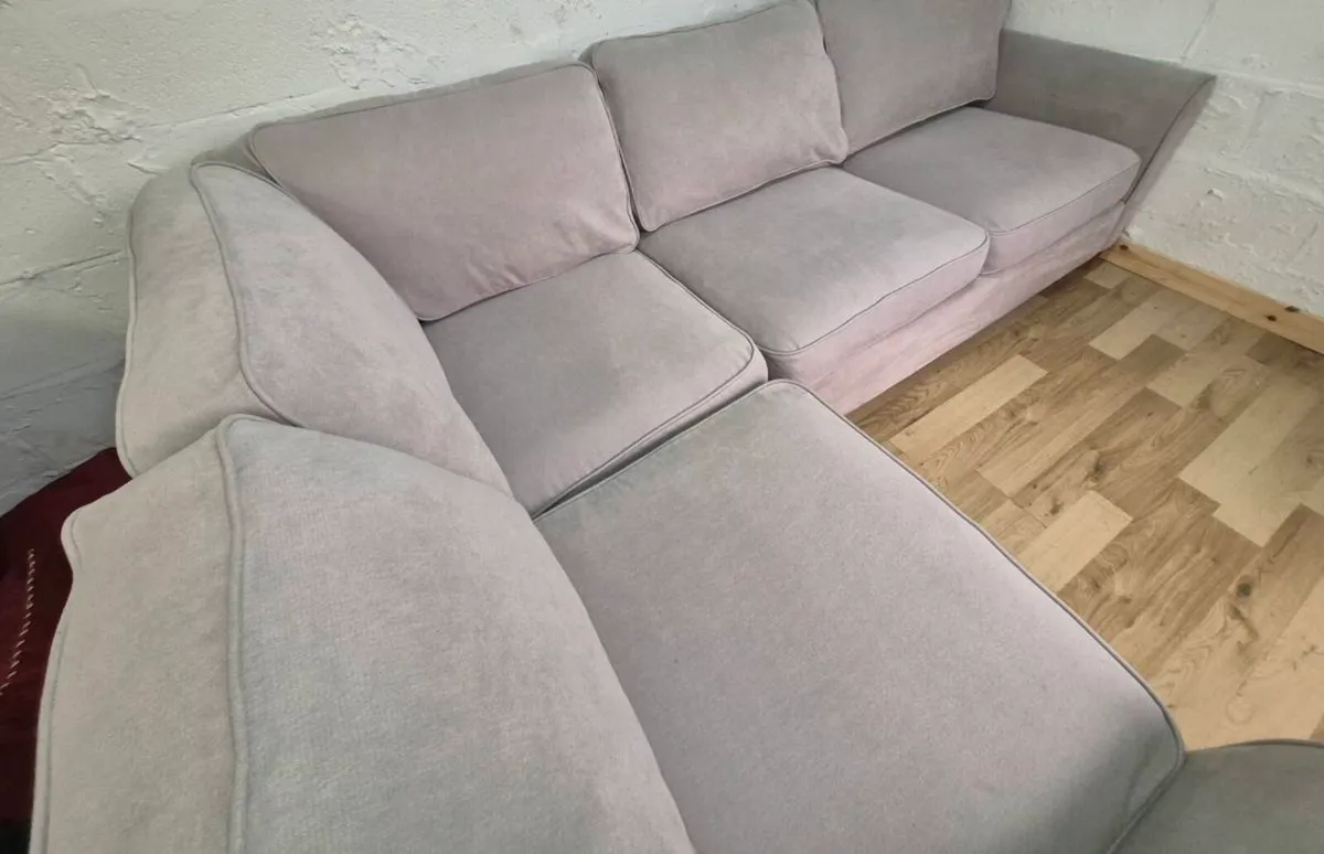 Corner sofa ,Dublin Delivery - Image 4