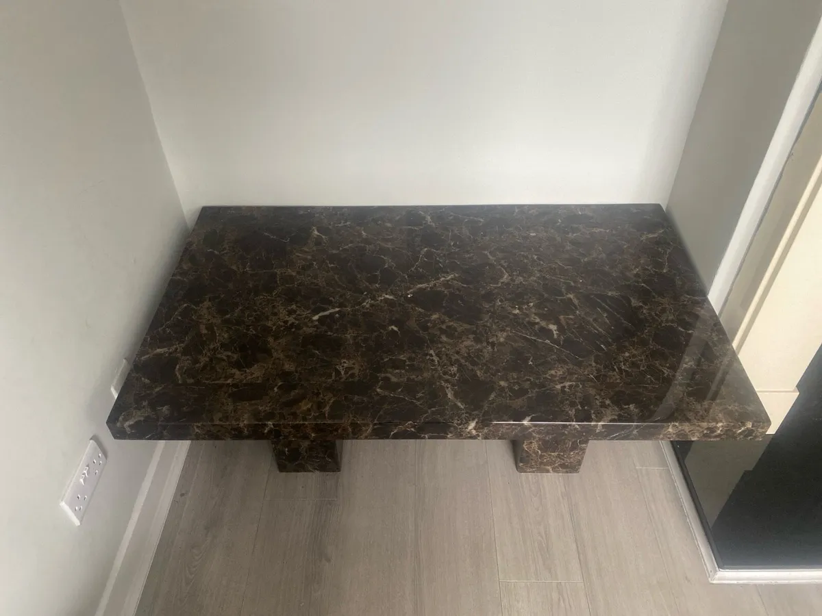 Coffee table - Image 1