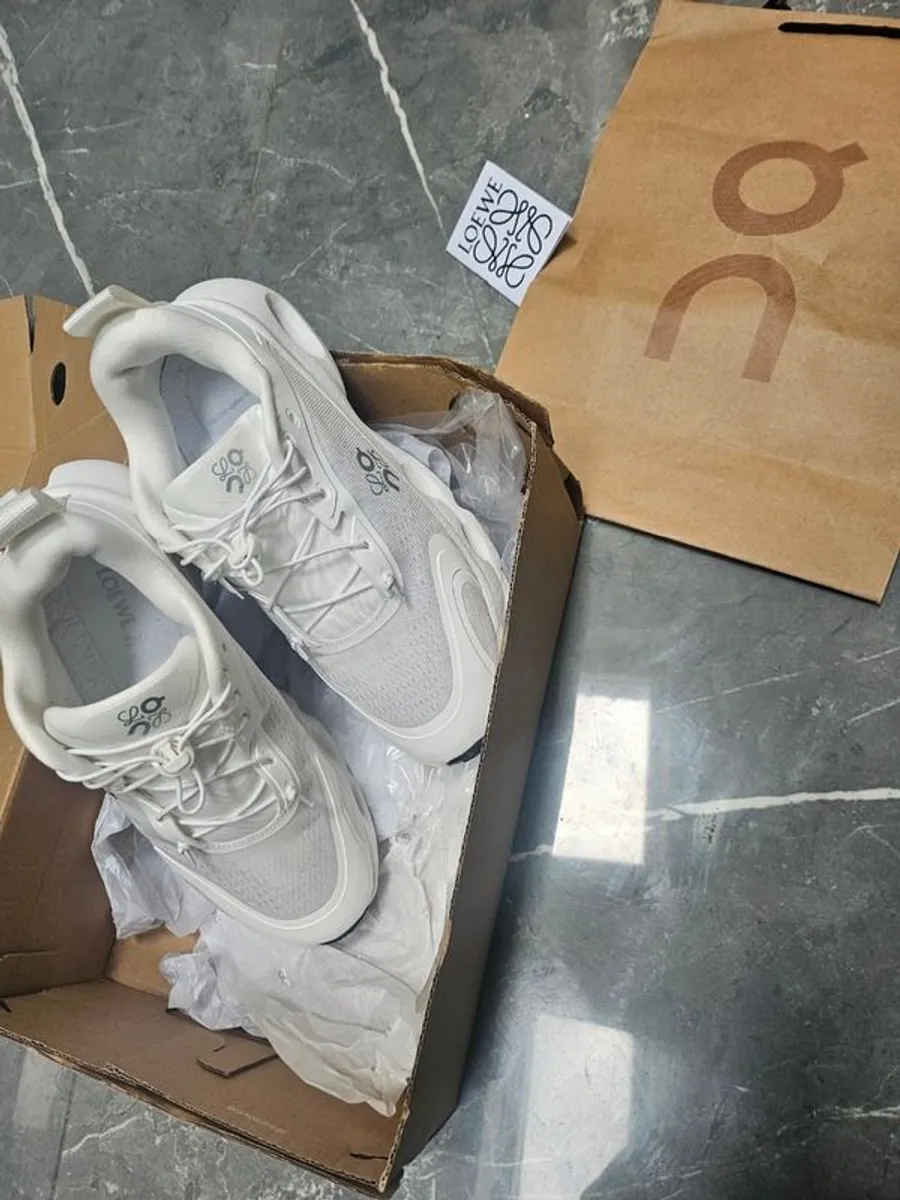 Runners - Image 2