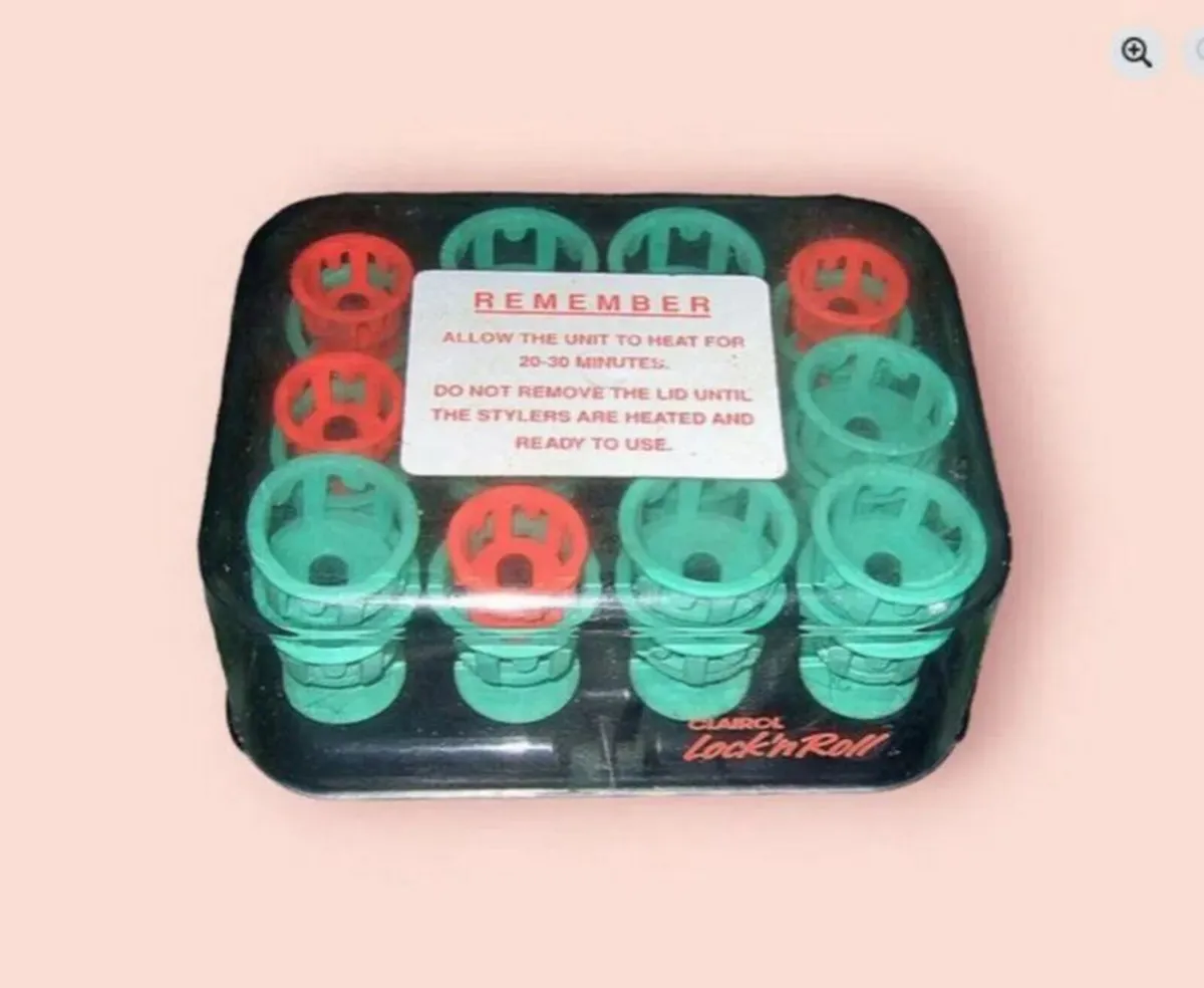 Clairol 'Lock n Roll Heated Hair Curlers' - Image 2