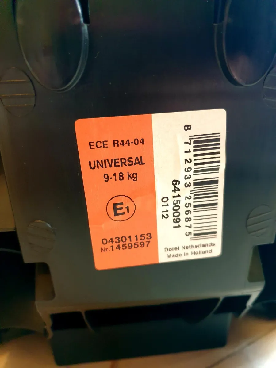Maxi cosi car seat - Image 3