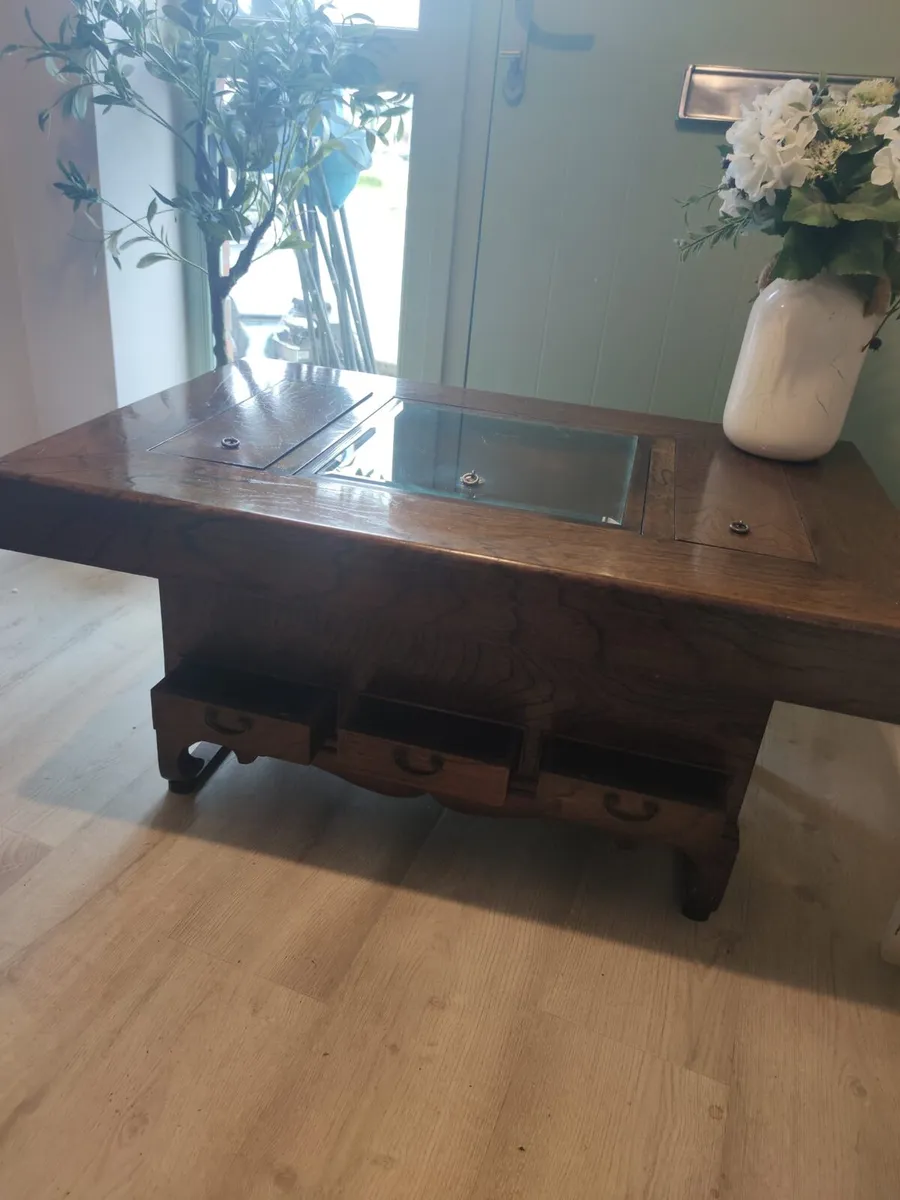 Coffee table antique - Image 1