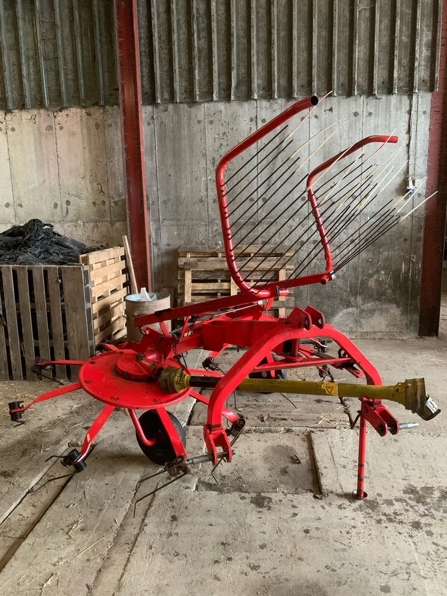 Lely Lotus 300 Tedder - Image 1