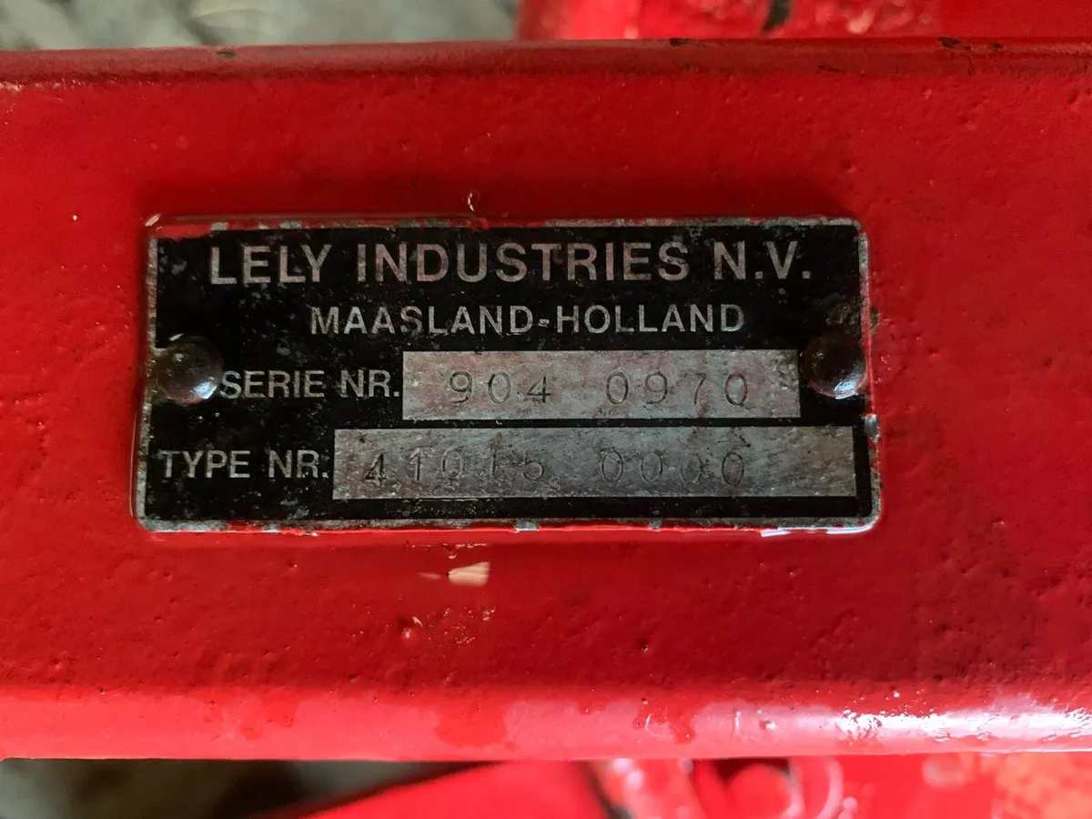Lely Lotus 300 Tedder - Image 2